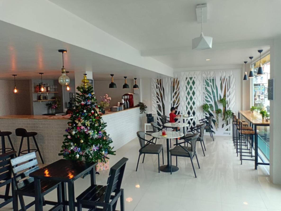 The Circle Residence Pantai Jomtien Luaran gambar